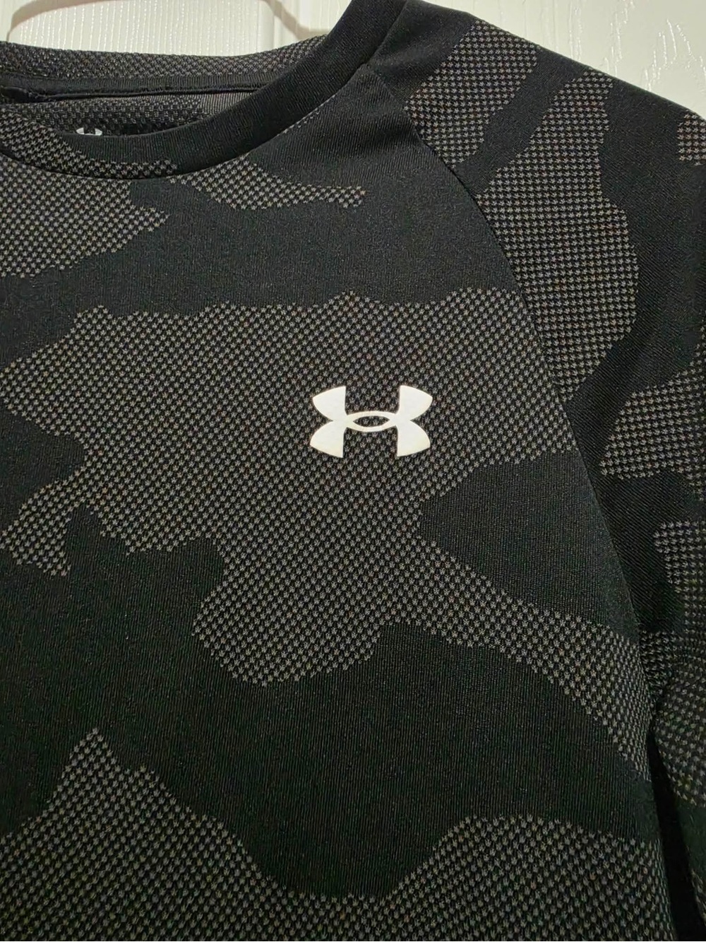 Under Armour Black and Gray Camouflage Performance Top